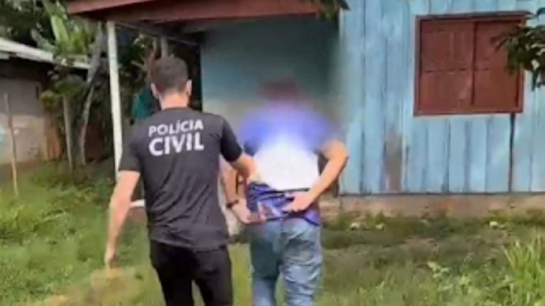 Professor é preso por estuprar e fotografar alunas em escola