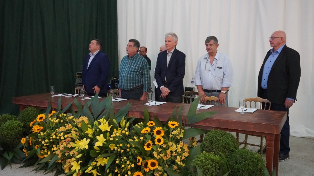Com gestão reconhecida pela eficiência, CrediSIS CrediAri alcança R$ 52 milhões em resultados e Donizetti José é reeleito como presidente. 