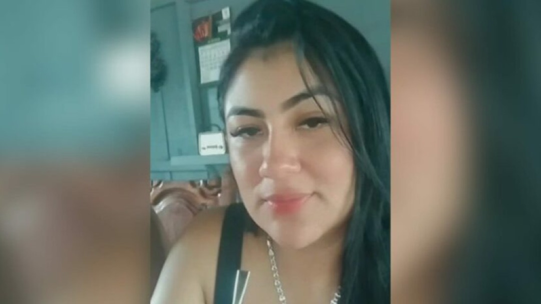 Mulher é assassinada com golpes de faca; ex-companheiro é suspeito e está foragido