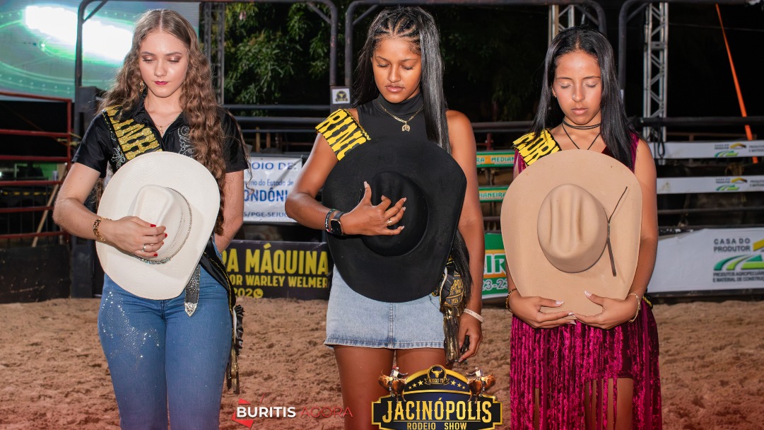 Confira as fotos da terceira noite de Rodeio de Jacinópolis.