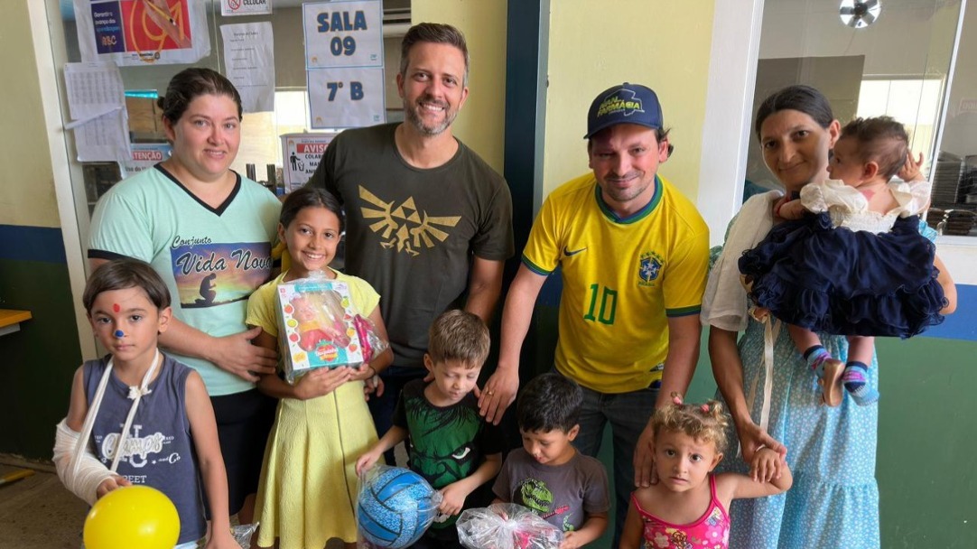 Deputado Lucas comemora o Dia das Crianças com ações em vários distritos e anuncia grande evento em Buritis