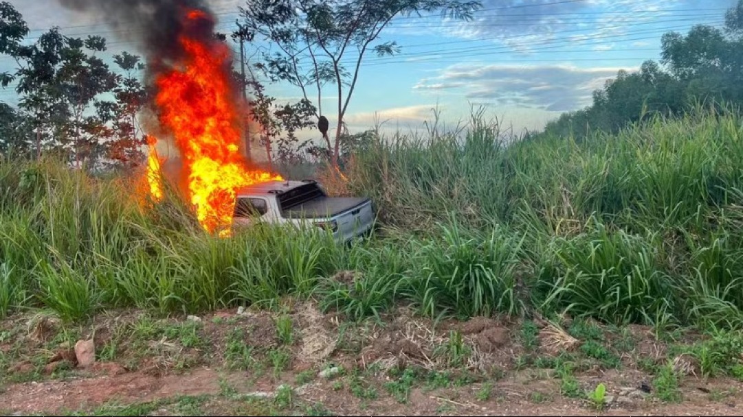 Casal morre em colisão entre moto e caminhonete na BR-364, entre Presidente Médici e Ji-Paraná