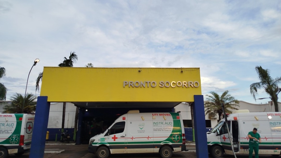 Mulher vai ao hospital com dores e médico encontra dezenas de cápsulas de cocaína no intestino em Porto Velho