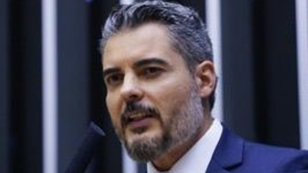 Thiago Flores propõe projeto que garante pensão paga por agressor à vítima de violência