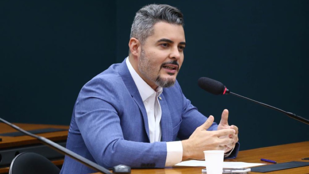 Deputado Thiago Flores assina PEC contra impunidade de menores