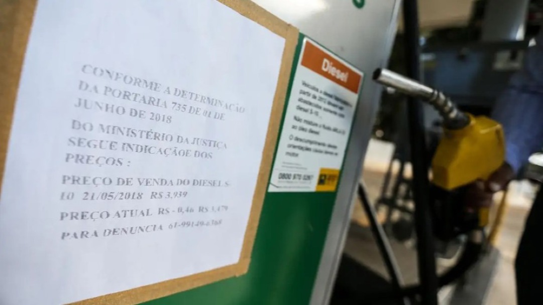 Óleo diesel cai pela 4ª vez em cinco semanas e acumula recuo de 4,5%