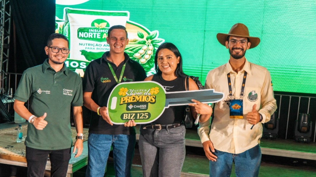 Show de Prêmios Credisis CrediAri faz primeira ganhadora da Honda Biz 125 na EXPOBUR 2026
