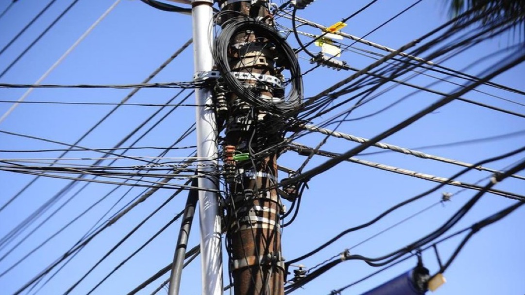 Os riscos invisíveis do gato de energia: crime vai muito além das prisões e coloca vidas em perigo