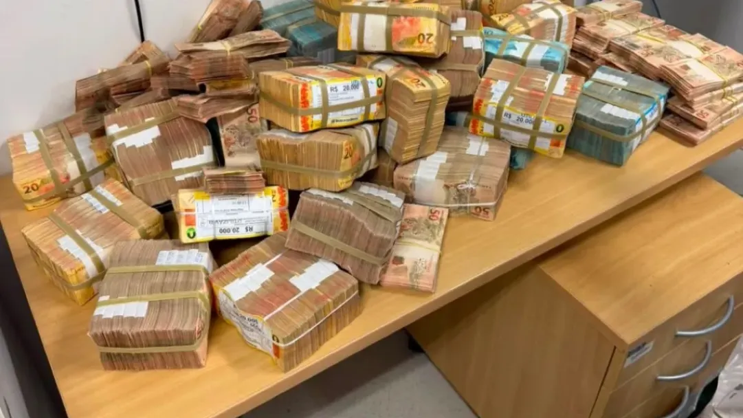 PF apreende R$ 2 milhões em dinheiro após saque em Porto Velho; seguranças fugiram