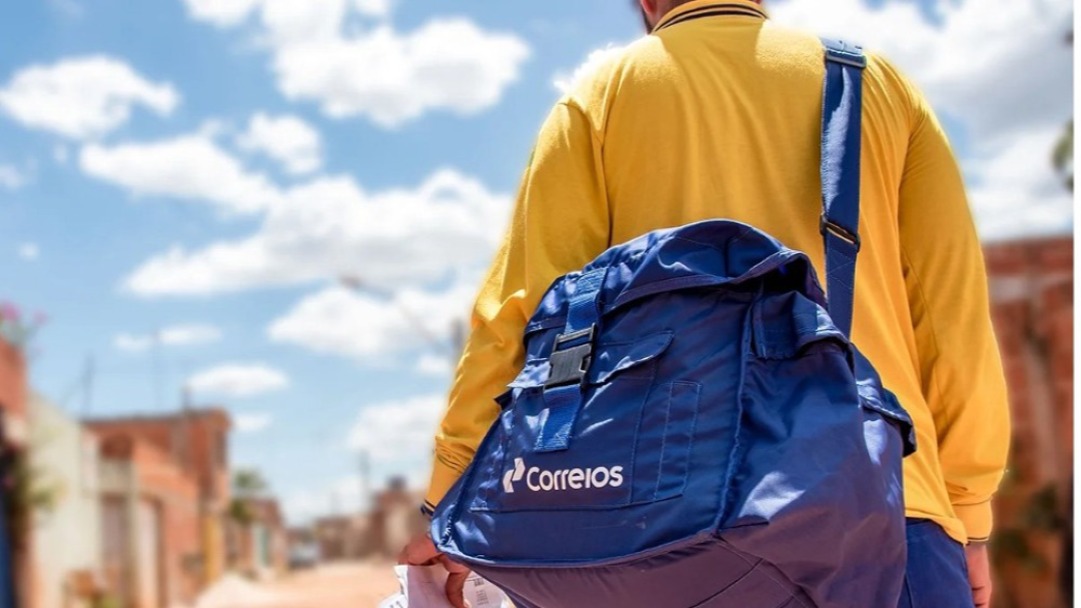 Correios passam a entregar no Brasil compras de sites do Paraguai