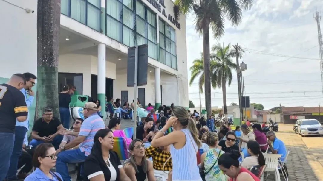 Após 3 dias de paralisação, Prefeitura de Buritis e Sindicato fecham acordo e encerram greve dos professores