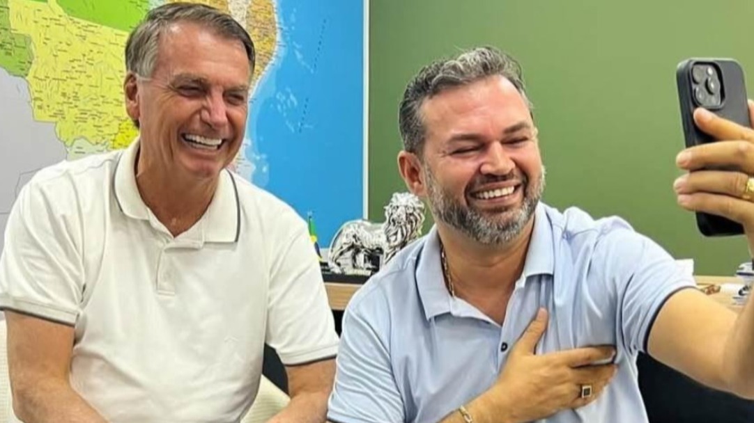 GESTO DE CONFIANÇA: BOLSONARO AUTORIZA, POR ESCRITO, BRUNO SCHEID A LEVAR SEU SOBRENOME NAS ELEIÇÕES DE 2026