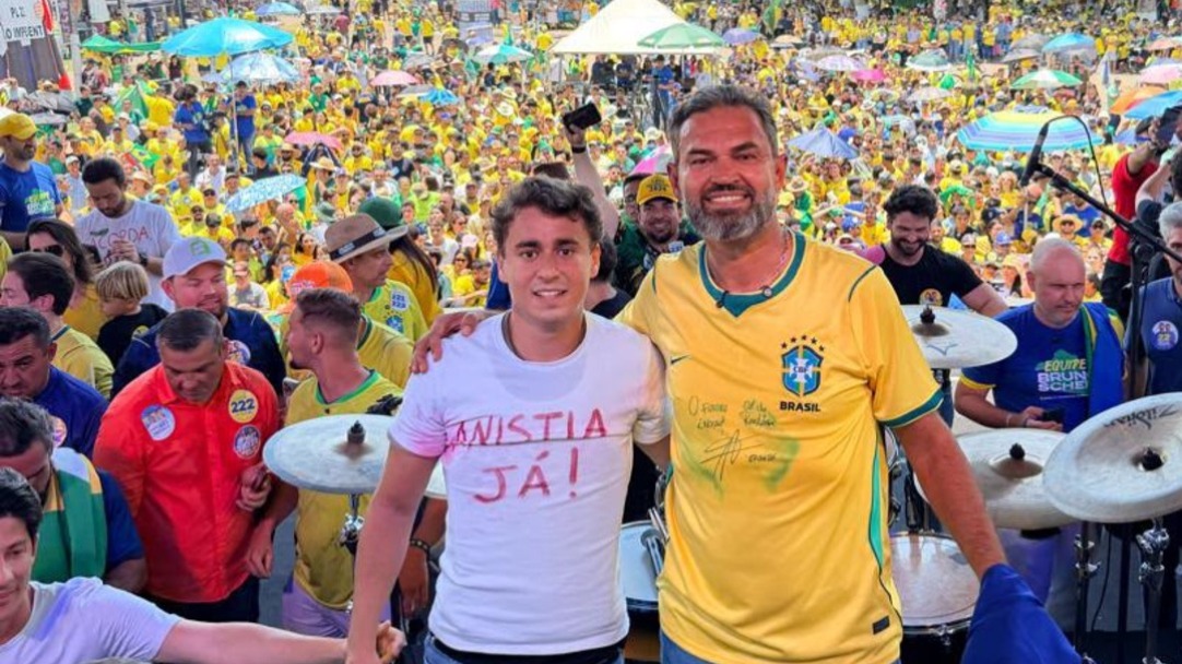 Bruno Scheid e Nikolas Ferreira comandam “Fora Moraes” diante de multidão em Ji-Paraná: “Rondônia é de direita”