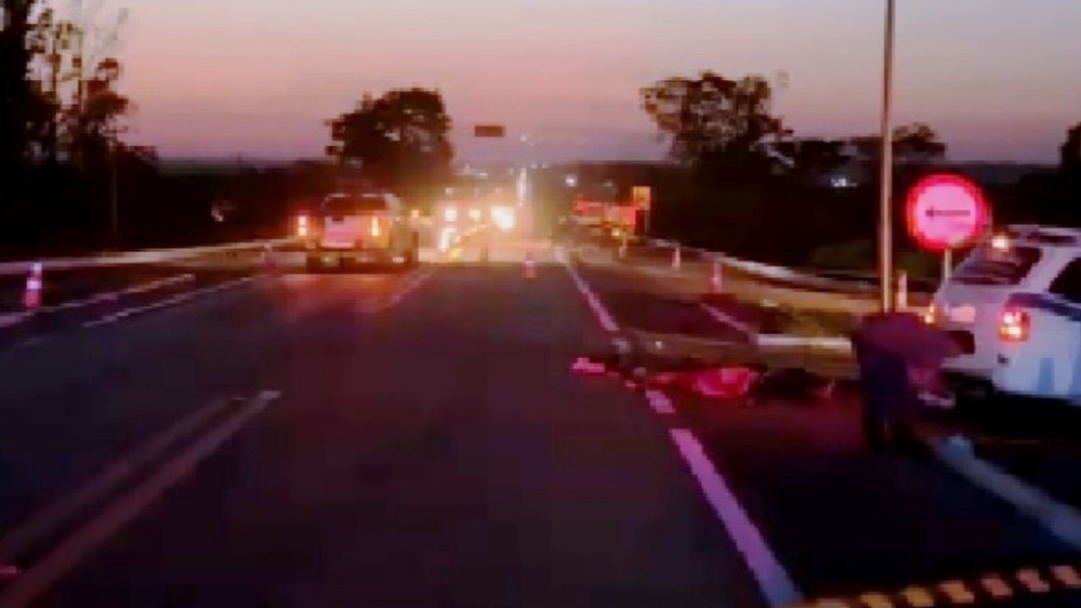 Motociclista de 64 anos morre após colisão com carreta na BR-364
