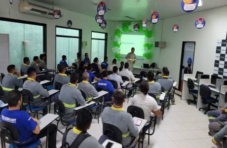 Energisa ministra palestra sobre segurança durante evento de empresa de telefonia