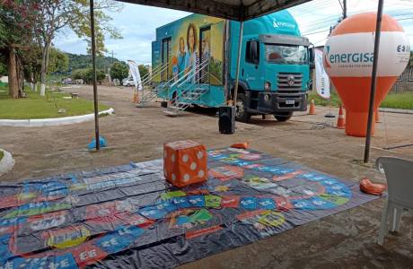 Moradores de Campo Novo de Rondônia recebem projeto Nossa Energia
